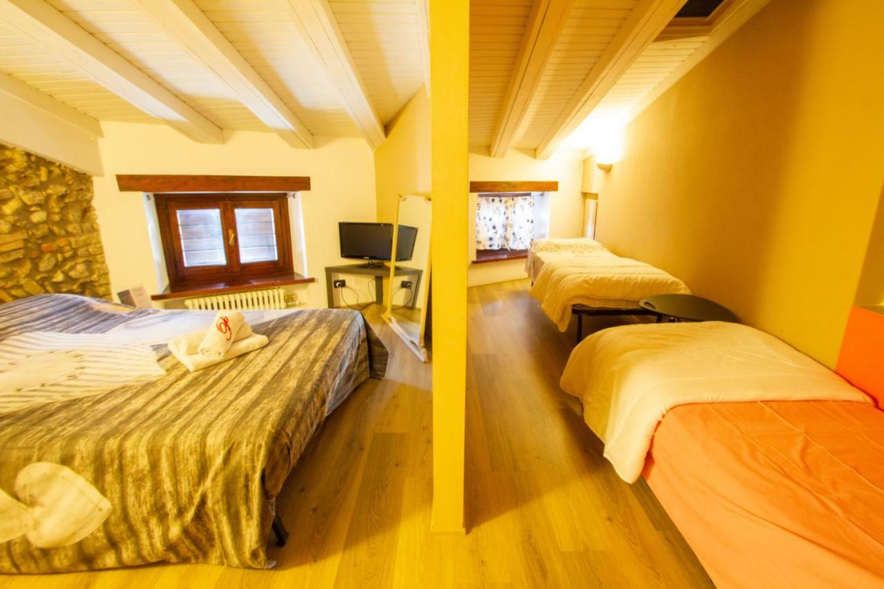 ペスキエーラ・デル・ガルダ Prigioni House Bed & Breakfast エクステリア 写真